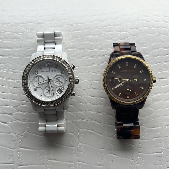 2 Michael Kors Watches - Picture 2 of 14